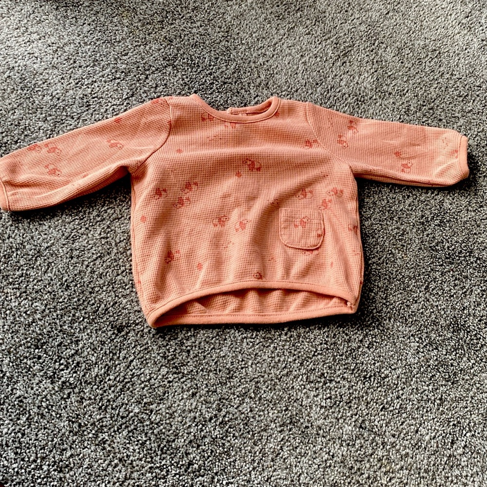 Carter’s Matching Set - Picture 2 of 4